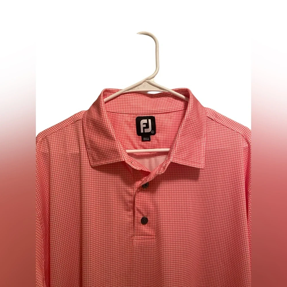 FootJoy Men's Pink‎ Patterned Polo Shirt. Size extra large. Good condition